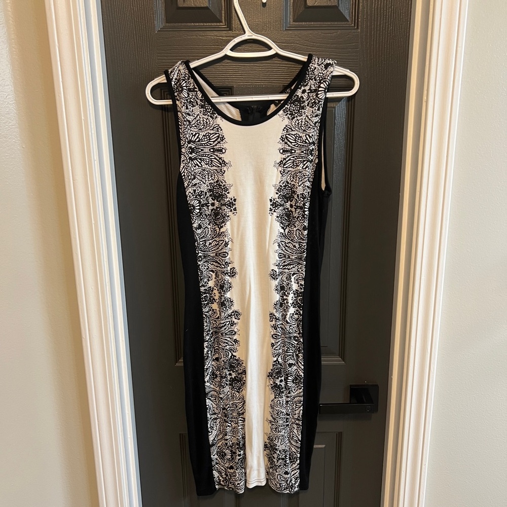 VENUS Black and White Floral Mini Dress